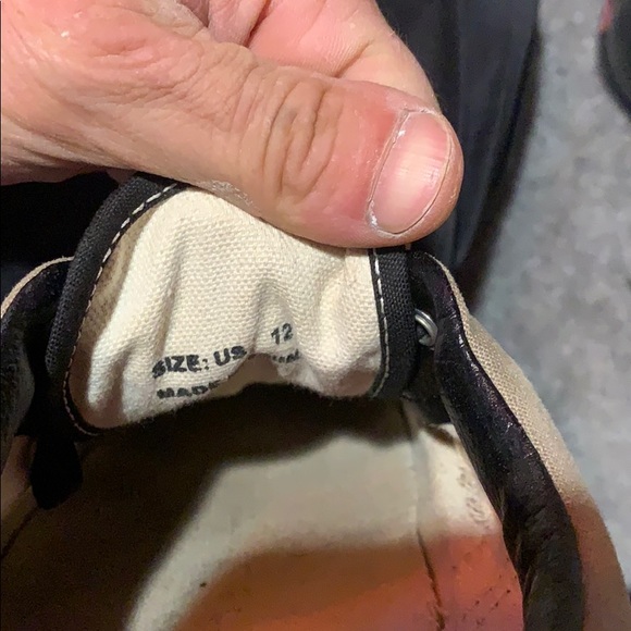 Vans - Picture 3 of 3